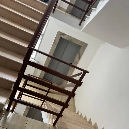 Luxury 2 Pogradec